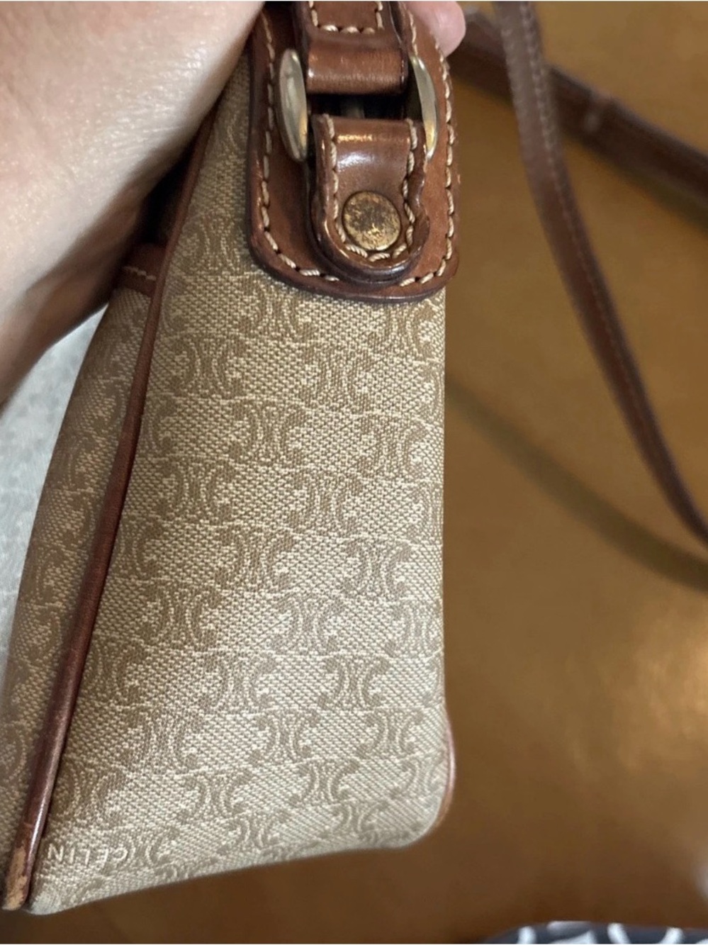 Small VTG Celine Triomphe Pattern Crossbody/shoulder PVC & Leather Luxury Bag - Picture 5 of 16